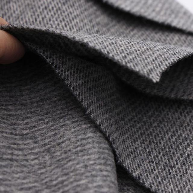 Vải cashmere Hàn Quốc với chất liệu chắc chắc.